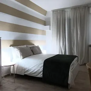 Bed & Breakfast Fifth Floor, Napoli